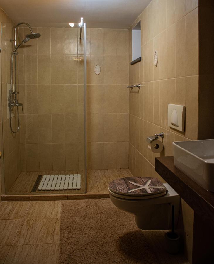 Janine Garden Hotel Brasov Exterior photo